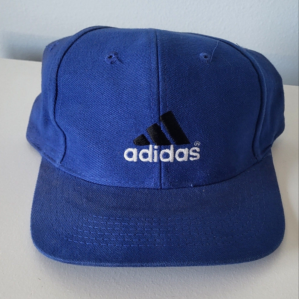 Adidas snapback hat